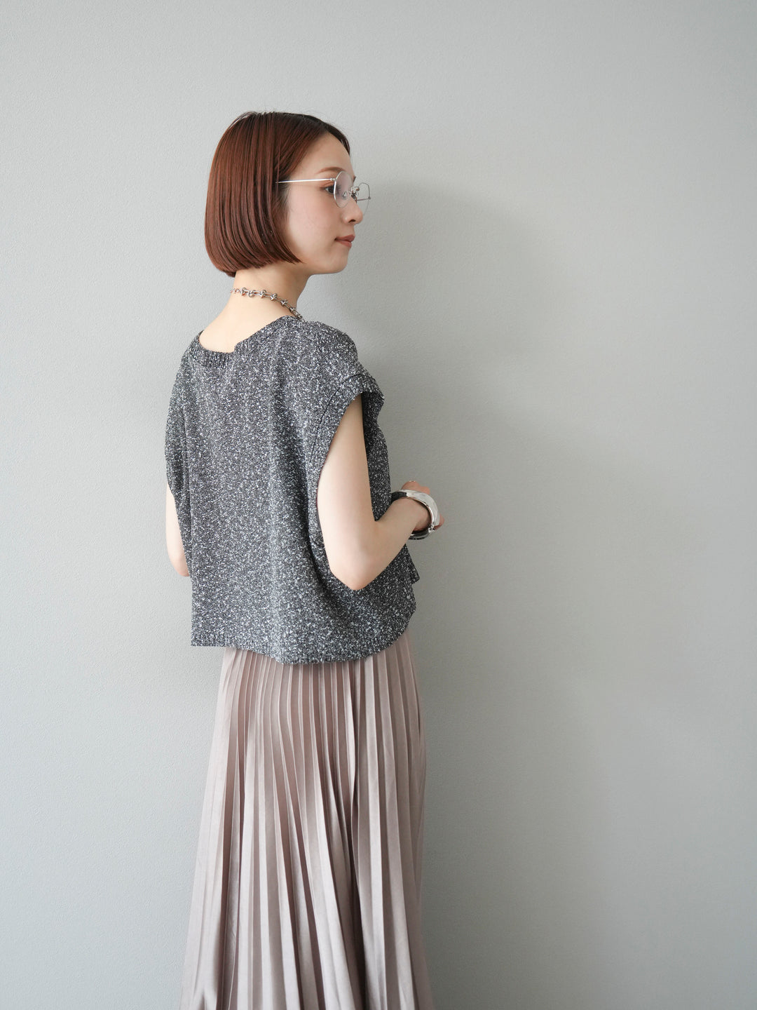 [SET]ネップヤーンクロップドニットベスト+サテンプリーツマキシスカート(2set)