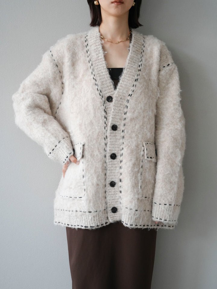 [予約]ステッチVネックニットカーディガン/アイボリー