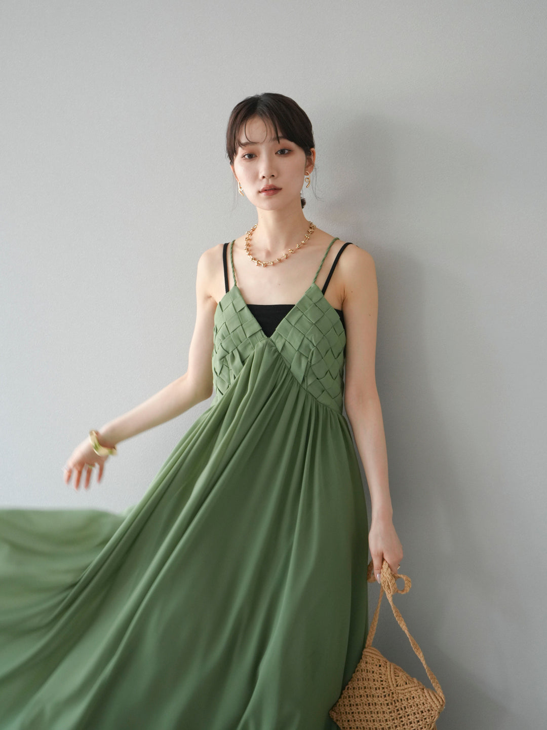 [SET]編み込みデザインシフォンワンピース+カップ付テレコリブベアキャミソール(2set)