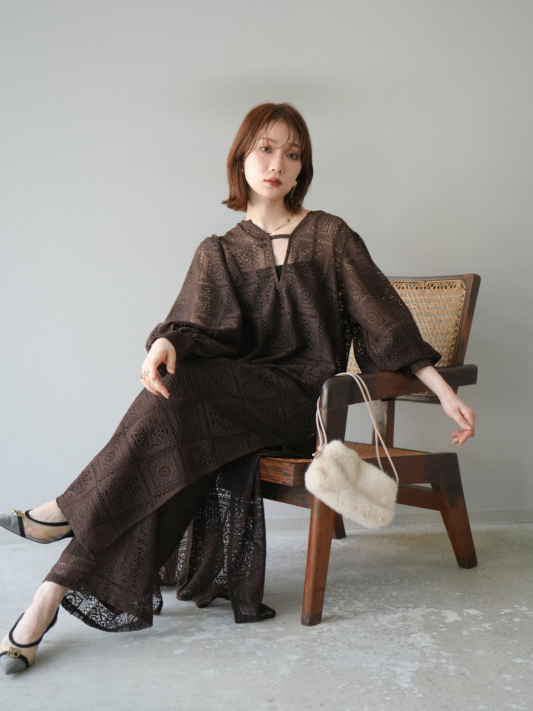 【套裝】塊蕾絲捲袖洋裝+塊蕾絲寬褲（2套）