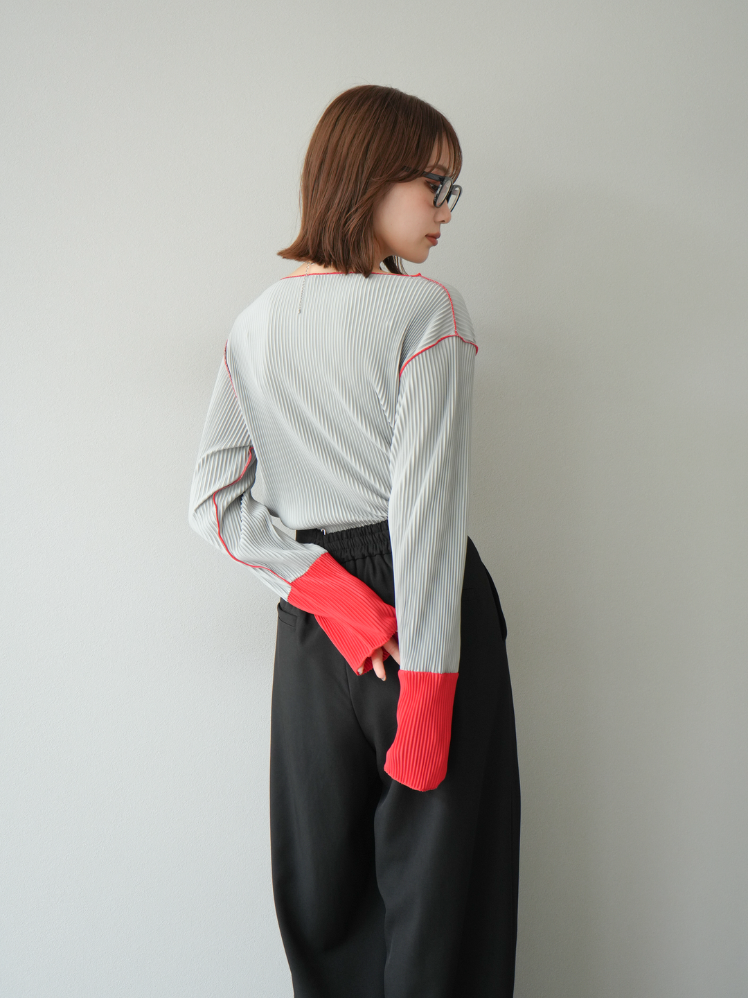 [予約]バイカラープリーツトップス/グレー