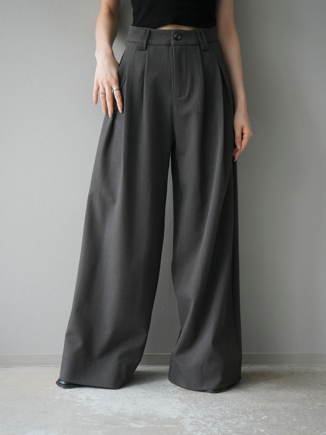 [予約]ダブルタックワイドパンツ/グレー