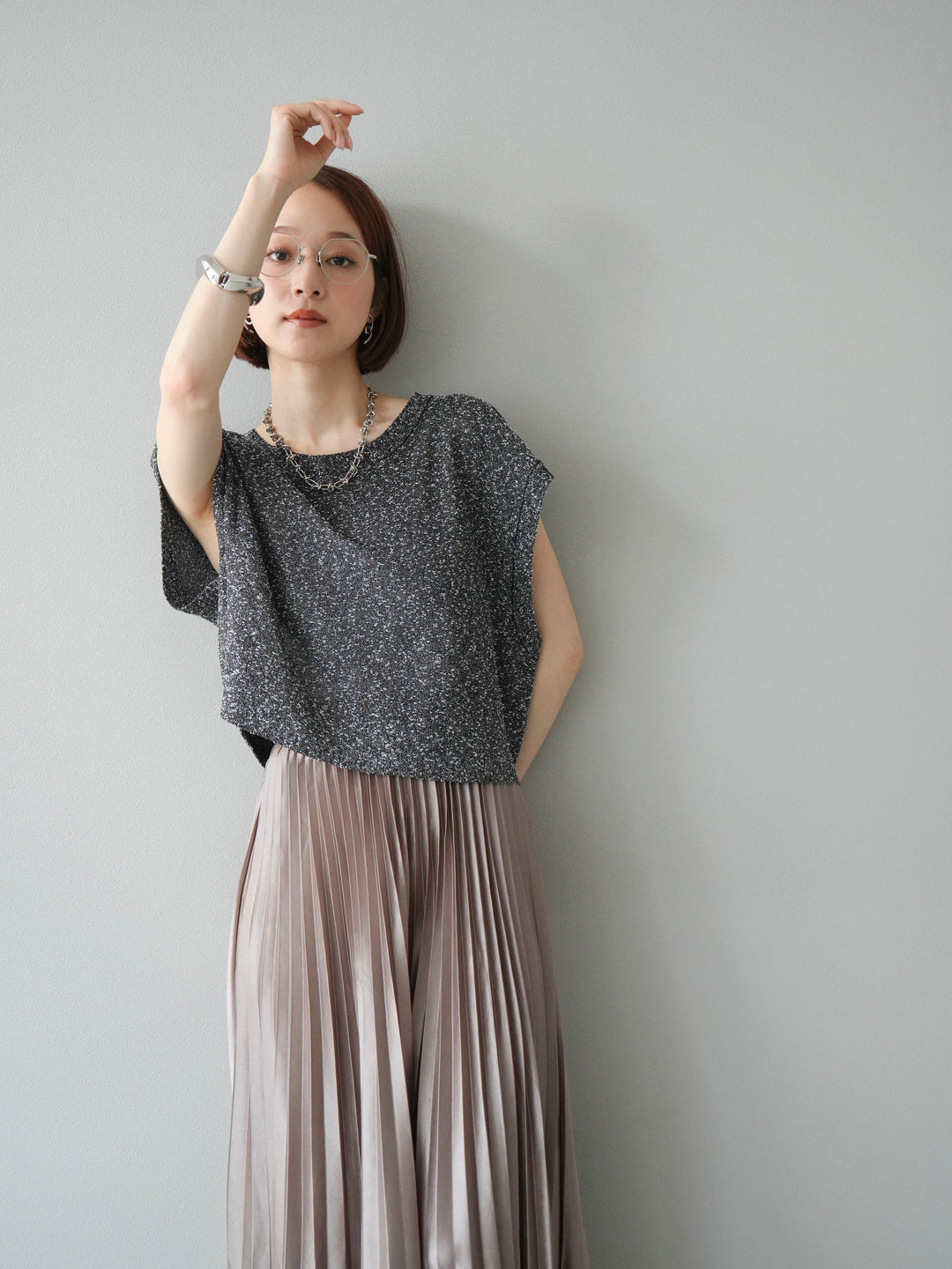 [SET]ネップヤーンクロップドニットベスト+サテンプリーツマキシスカート(2set)