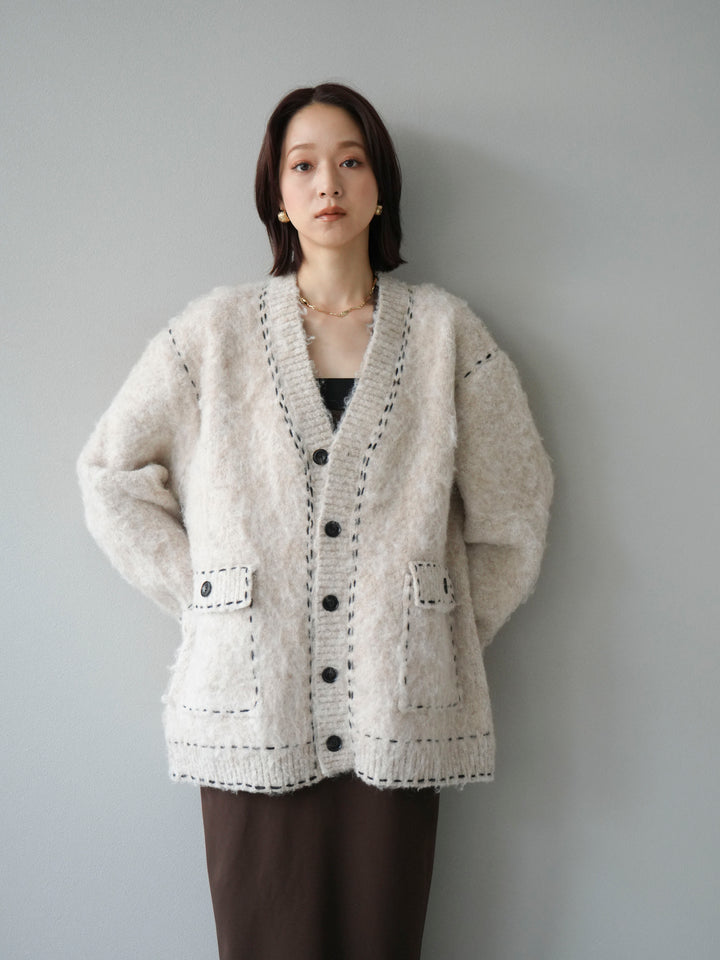 [予約]ステッチVネックニットカーディガン/アイボリー