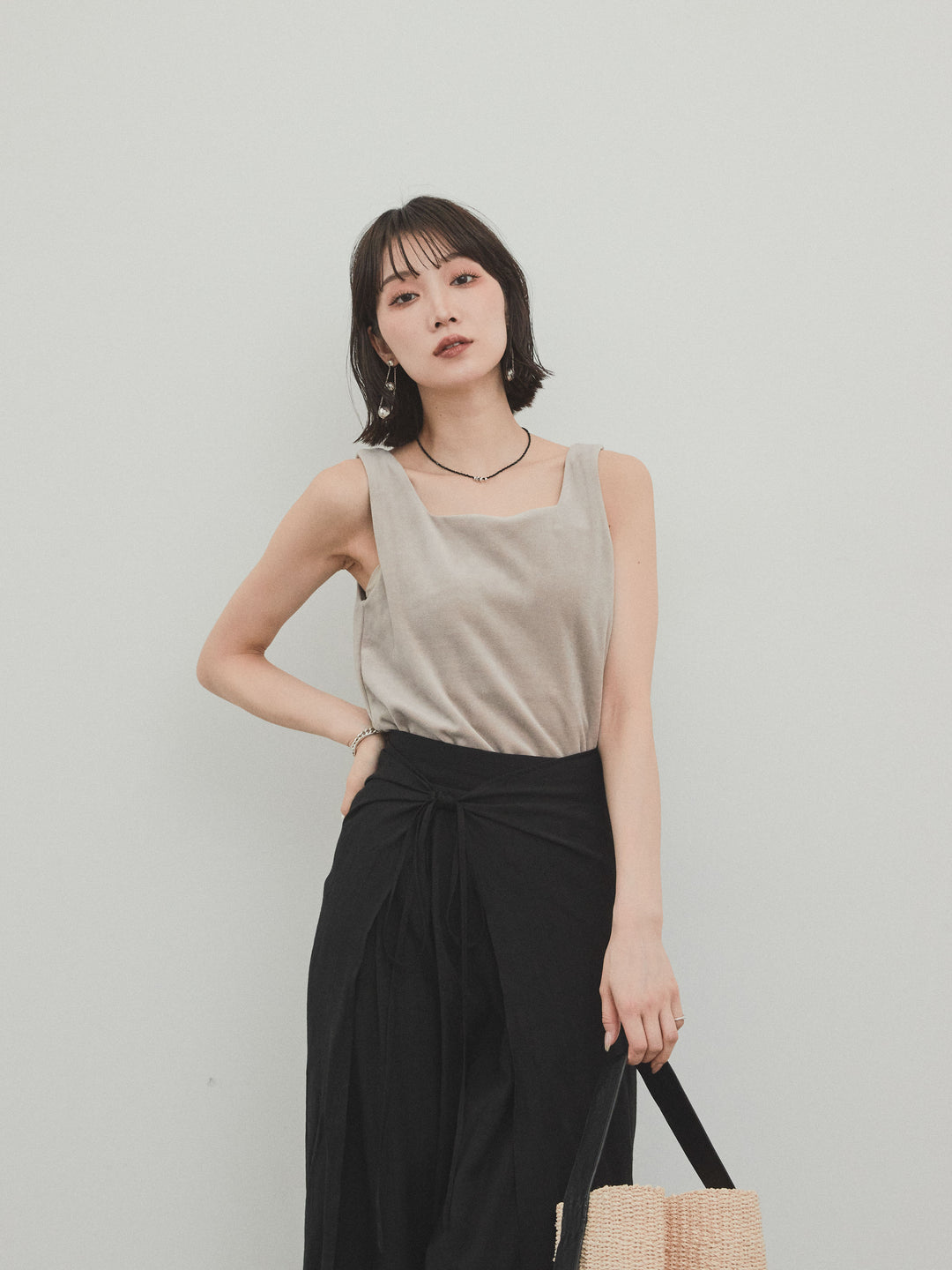 [SET]スクエアベロアタンクトップ+ワッシャーサテンレイヤードスカートパンツ(2set)