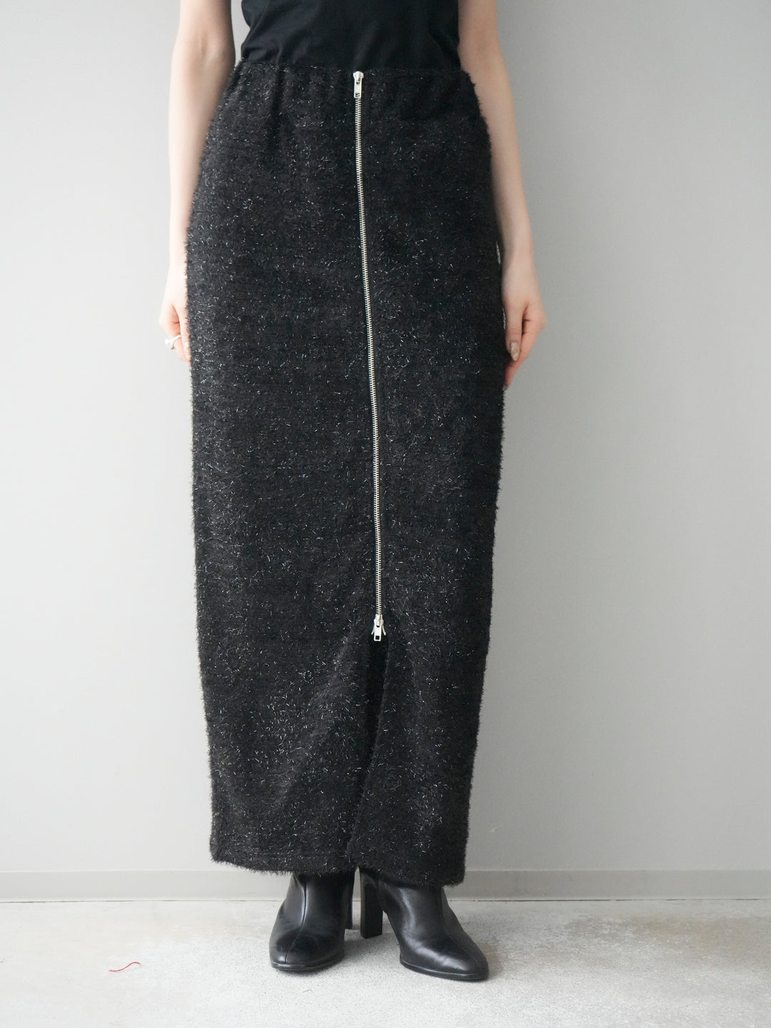 [予約]ラメシャギーフロントジップスカート/black