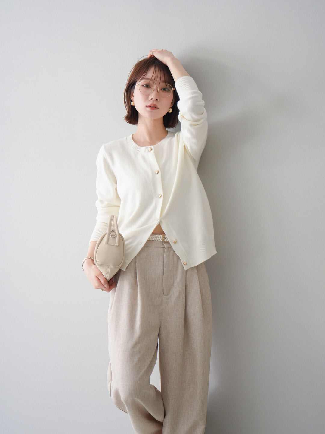 [予約]ハートボタンニットカーディガン/white