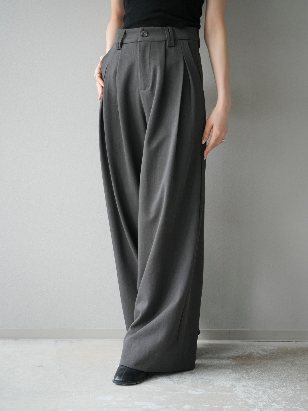 [予約]ダブルタックワイドパンツ/グレー