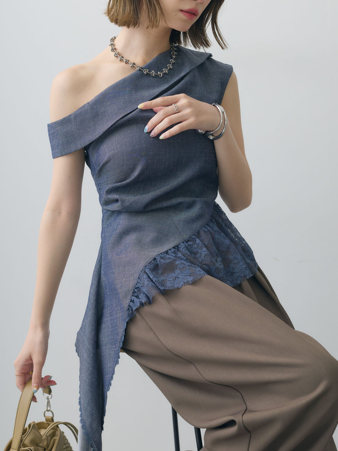 [SET]アシンメトリーラッフルレースヘムトップス+クレープデシンタックワイドパンツ(2set)