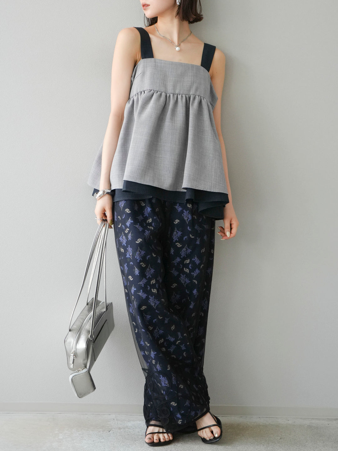 [予約]ブーケプリントタックパンツ/ネイビー