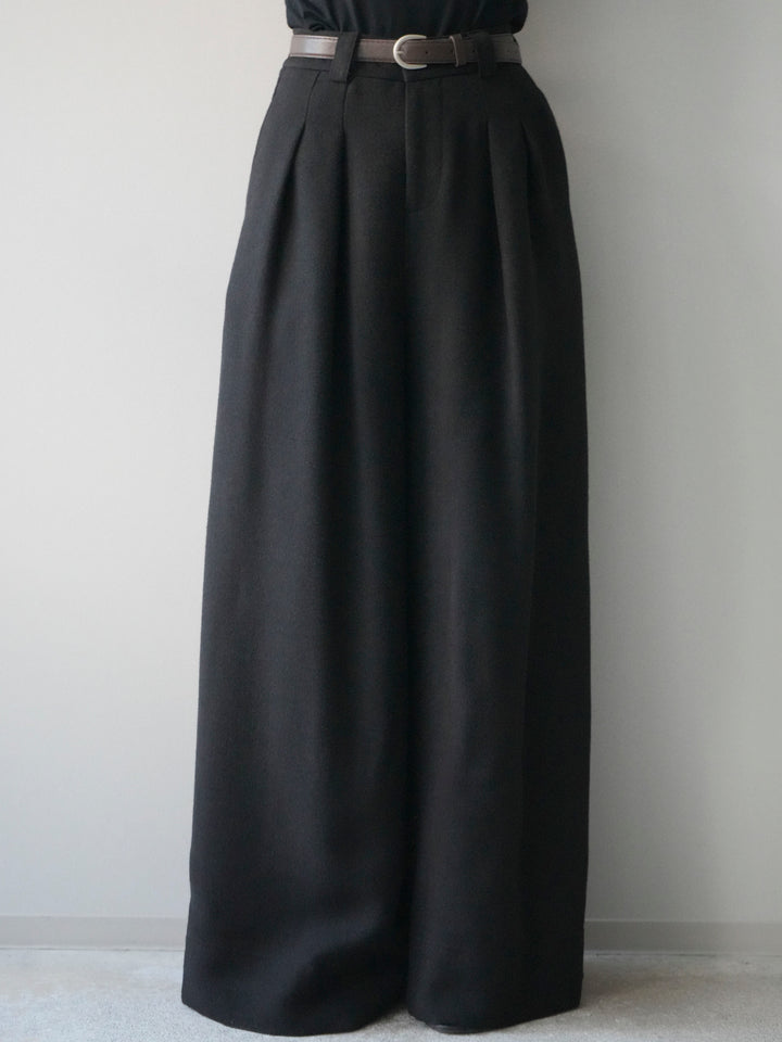 [予約]ウールタッチベルト付ワイドパンツ/black