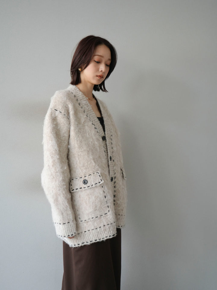 [予約]ステッチVネックニットカーディガン/アイボリー
