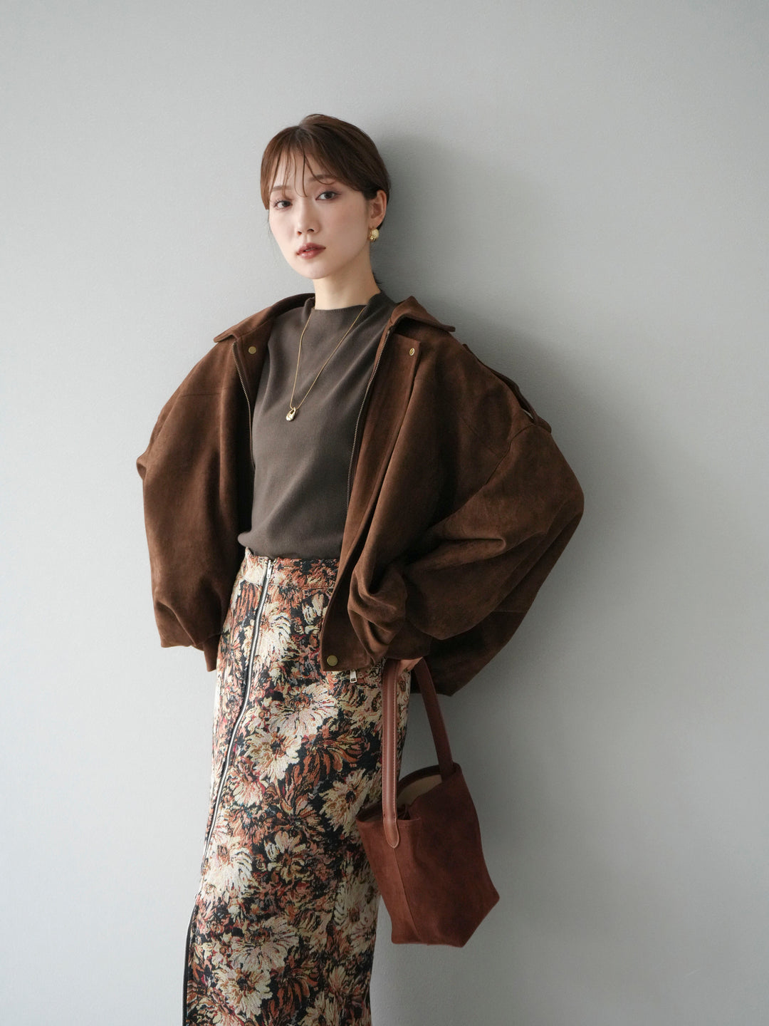 [套裝] 麂皮外套 + 小領法式針織上衣 + 哥布蘭前拉鍊緊身裙（3 套）