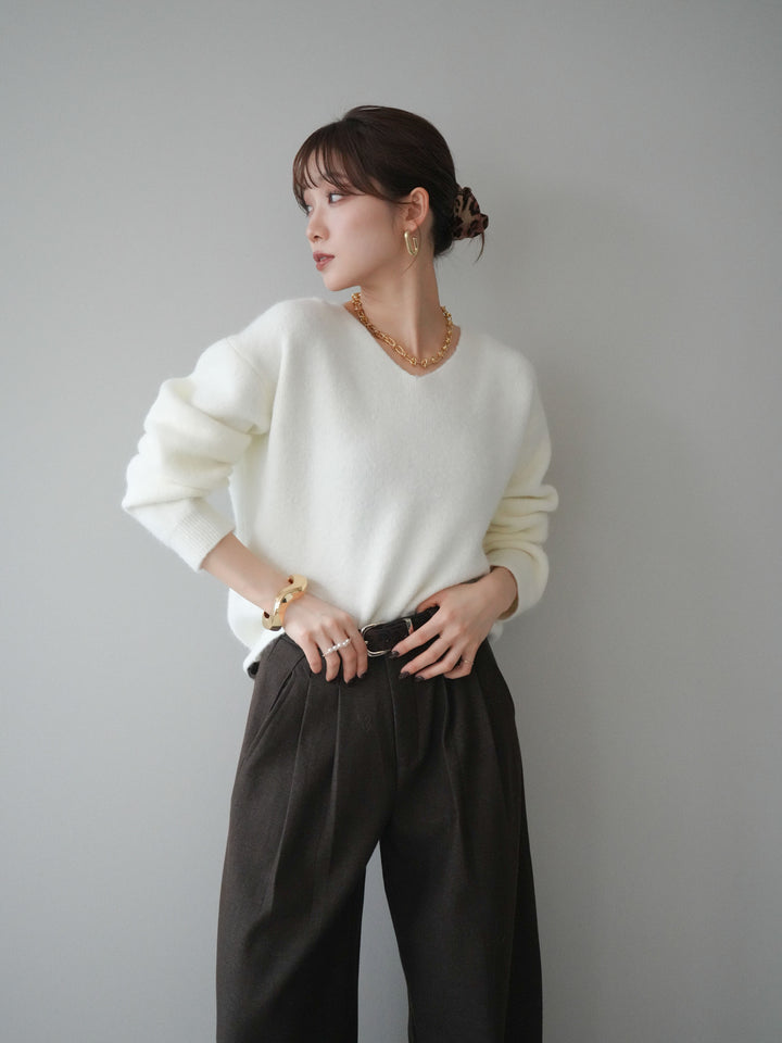 [予約]シュシュ付きアンゴラタッチVネックニットプルオーバー/white