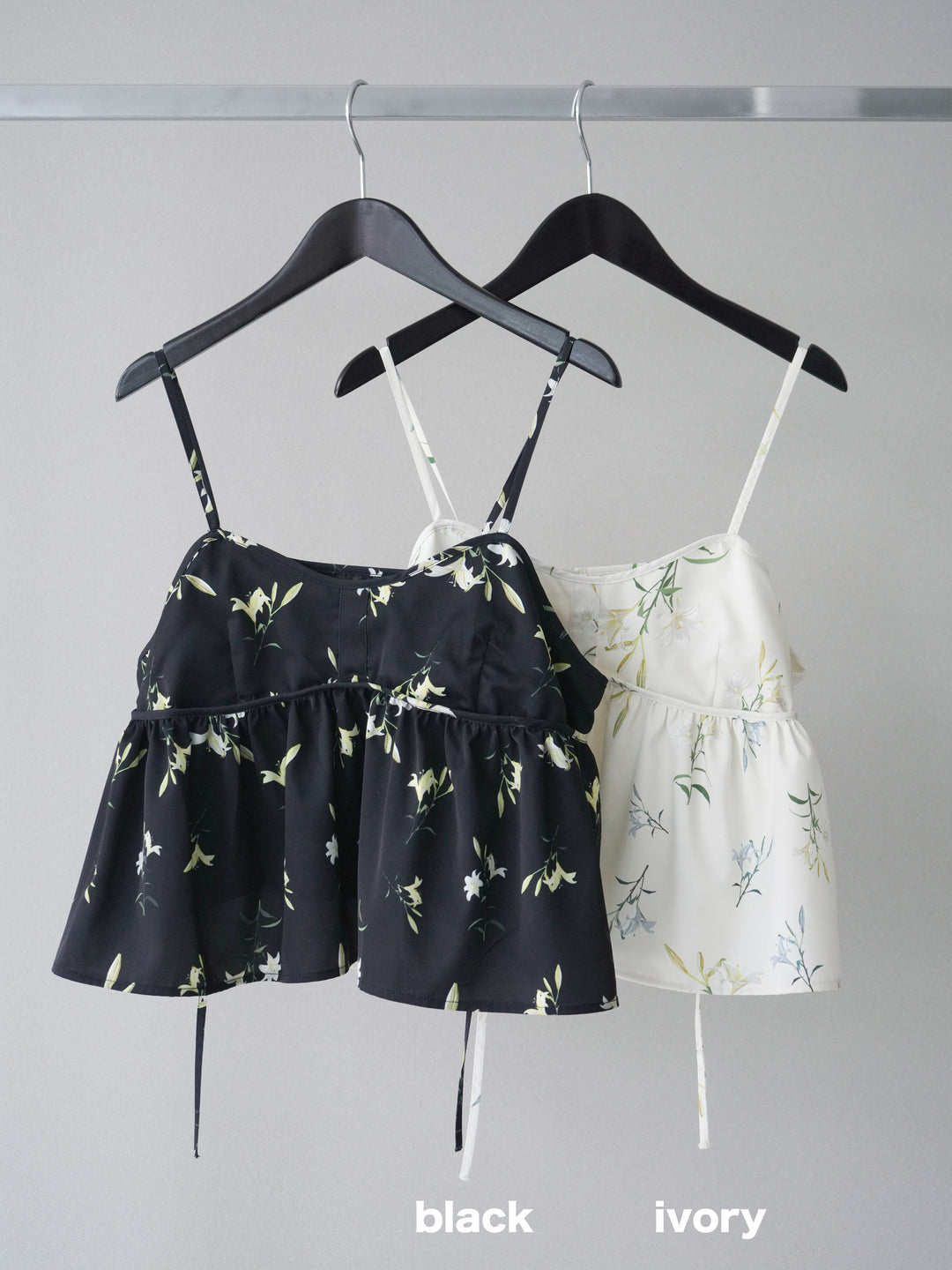 [SET]フラワープリントキャミソール+フラワープリントタックパンツ(2set)