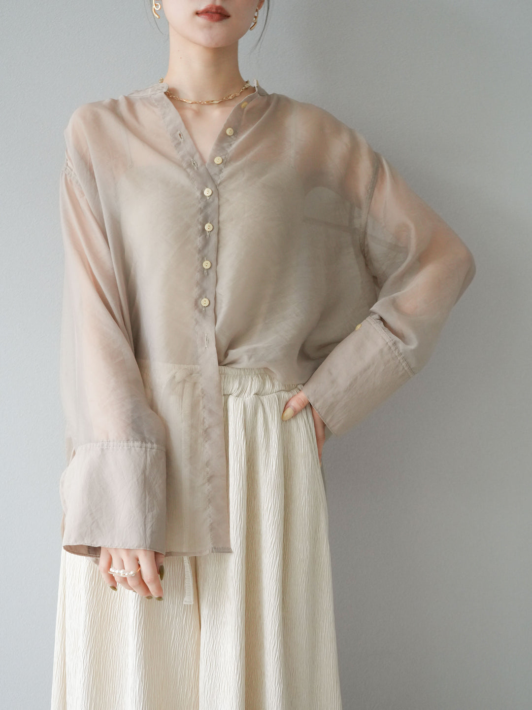 [SET] 亮面透視立領襯衫 + 柳葉寬褲 (2set)