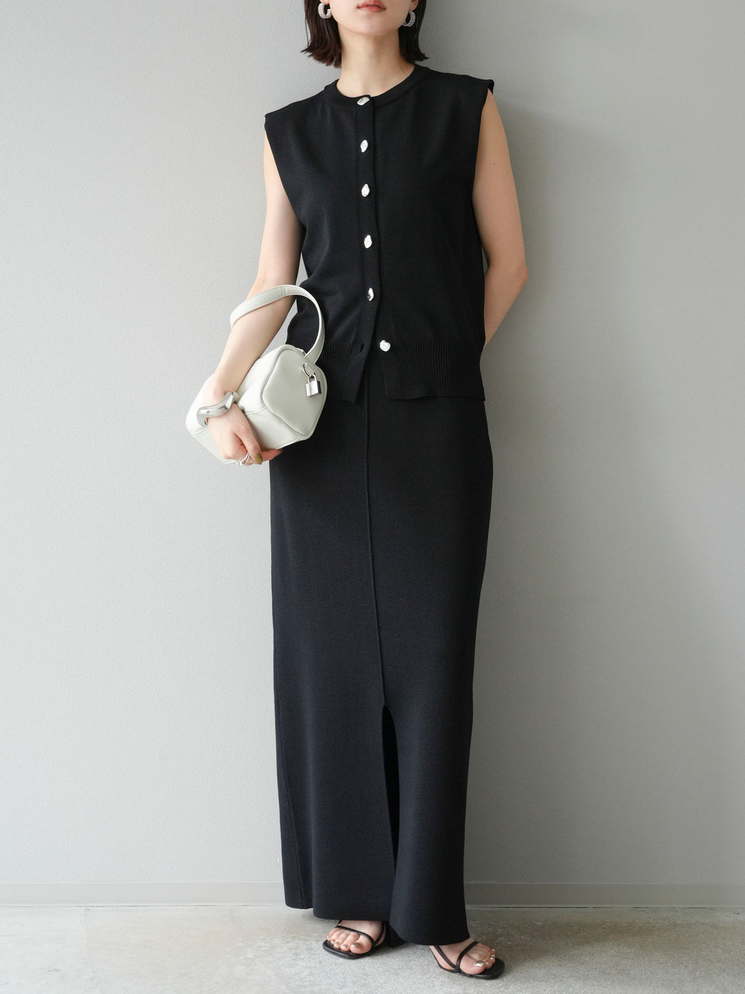 [予約]レーヨンポリIラインニットスカート/ブラック