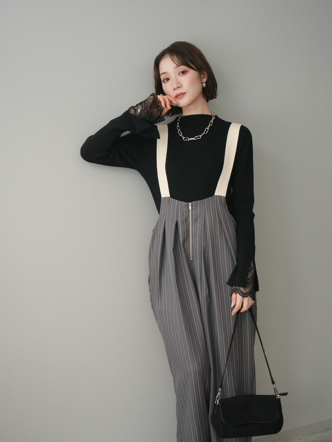 [SET]袖スカラップレースオフネックニットトップス+グログランテープストライプサロペット(2set)