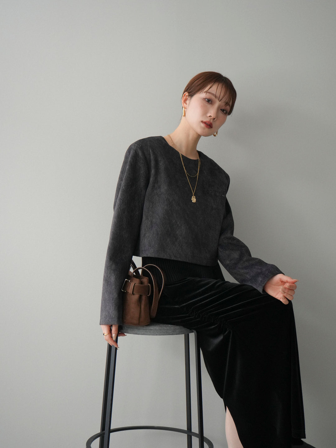 [予約]リブニットレイヤードスエードプルオーバー/charcoal