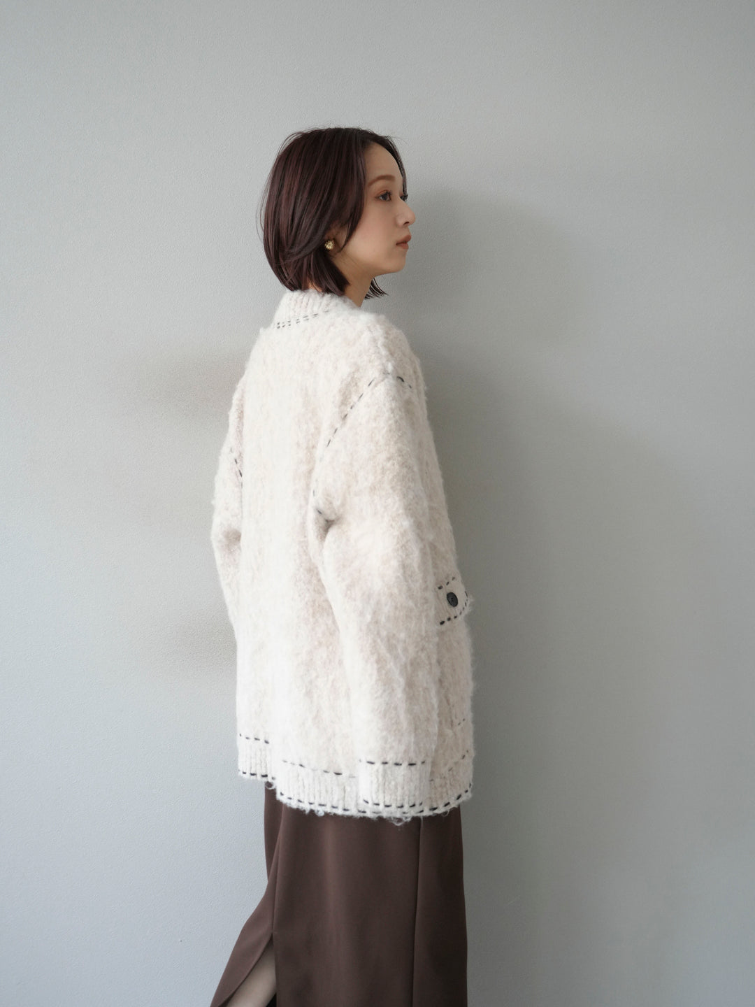 [予約]ステッチVネックニットカーディガン/アイボリー