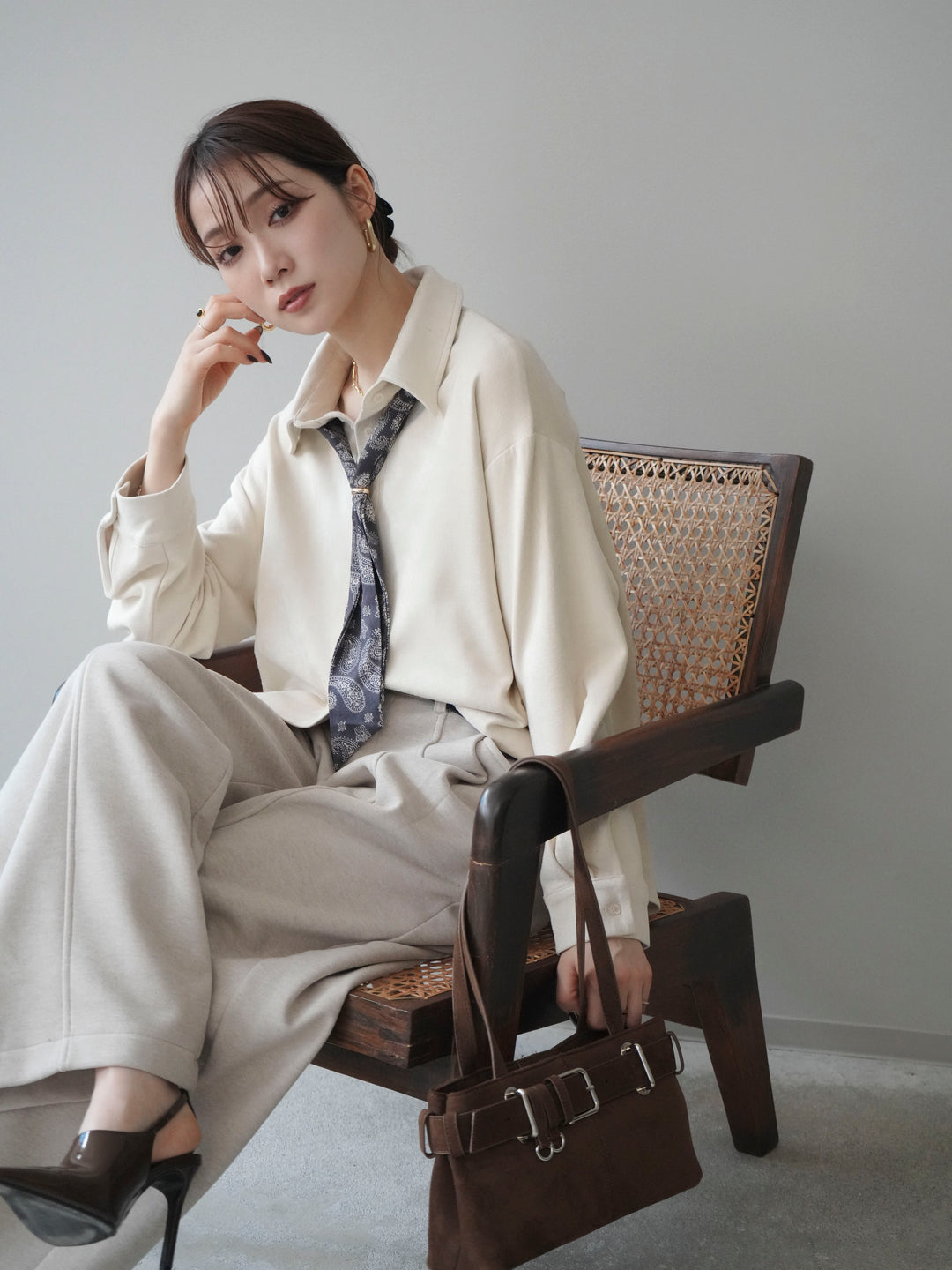 [予約]スカーフ付きスエードシャツ/ivory