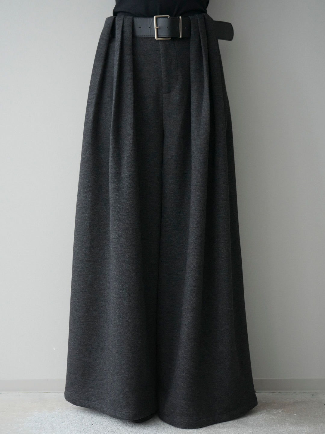 [予約]ベルトデザインループウールワイドパンツ(ベルト付)/gray