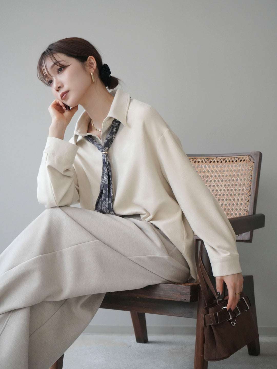 [予約]スカーフ付きスエードシャツ/ivory