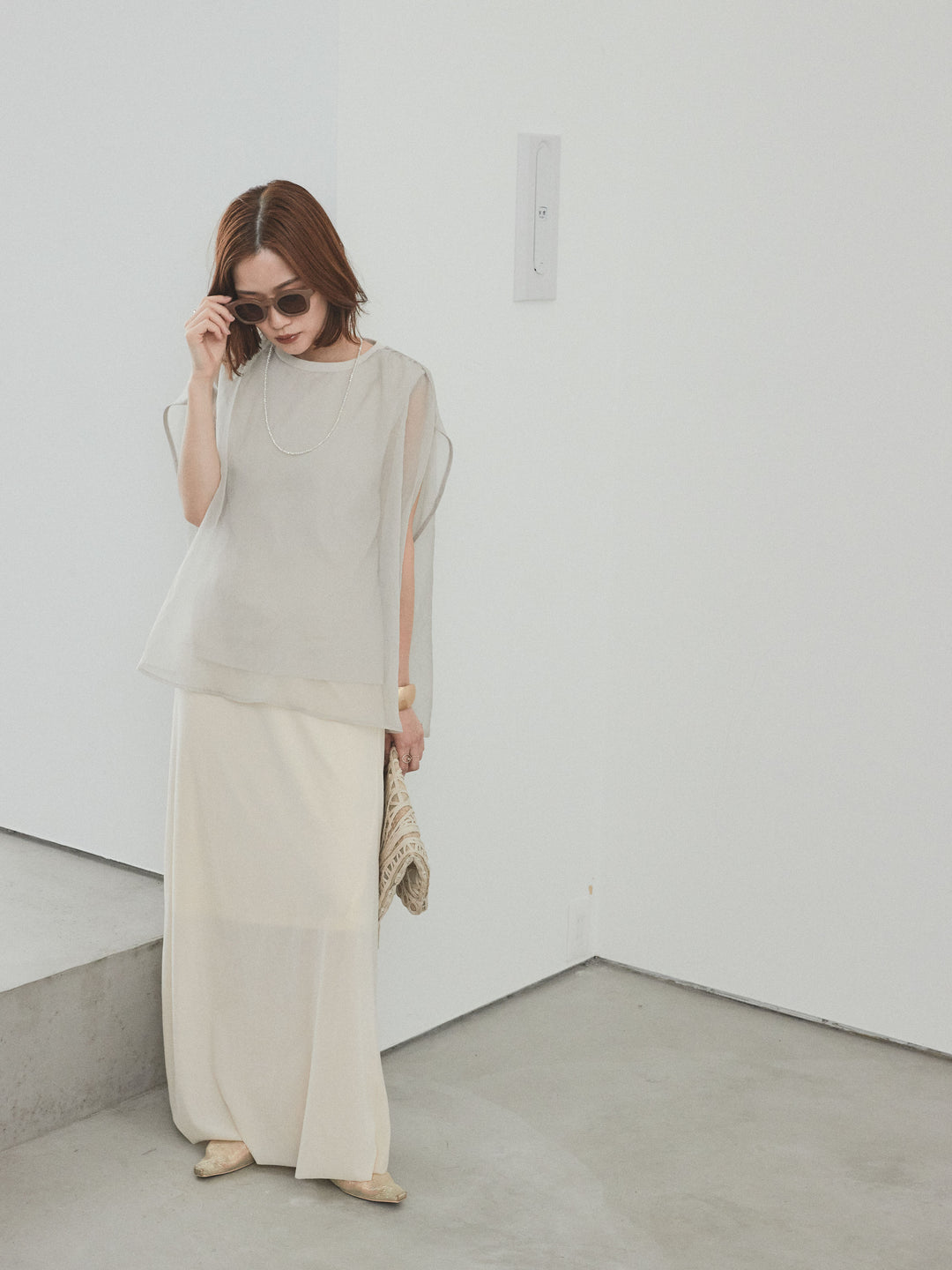 [SET] 緊湊光滑透視層疊上衣 + 天鵝絨低腰裙 (2set)