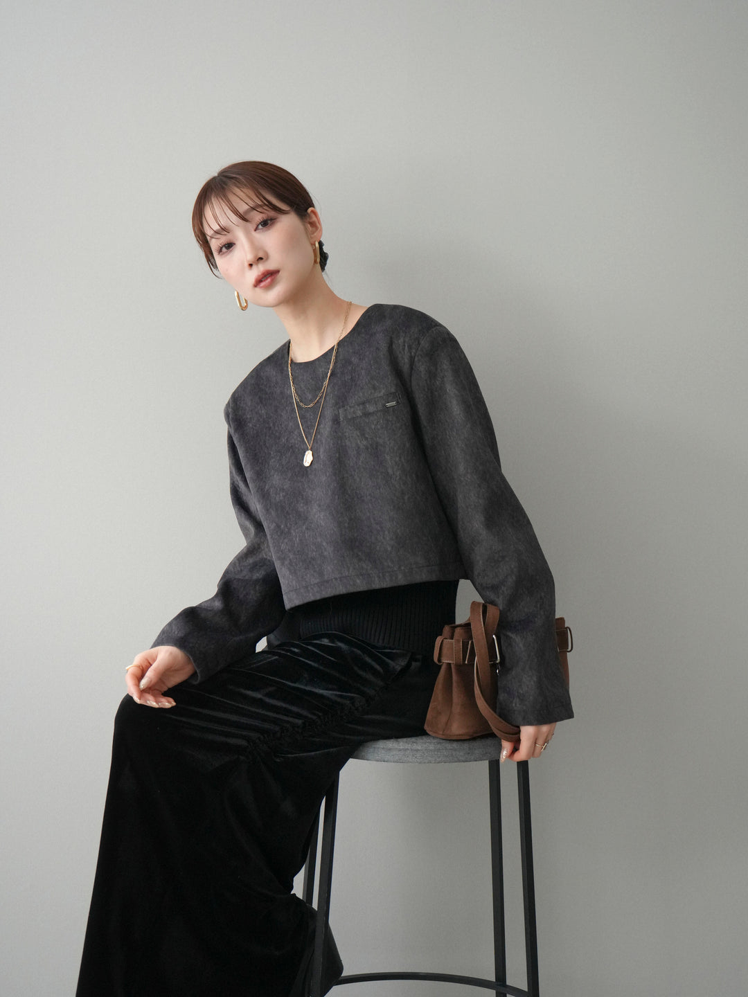 [予約]リブニットレイヤードスエードプルオーバー/charcoal