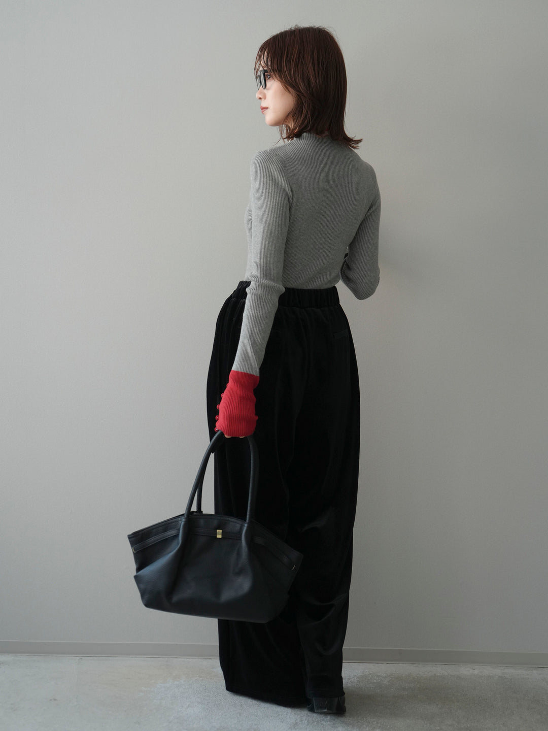 [SET]袖ボタンハイネック配色リブニットトップス+ベロアベルトスリムパンツ(2set)