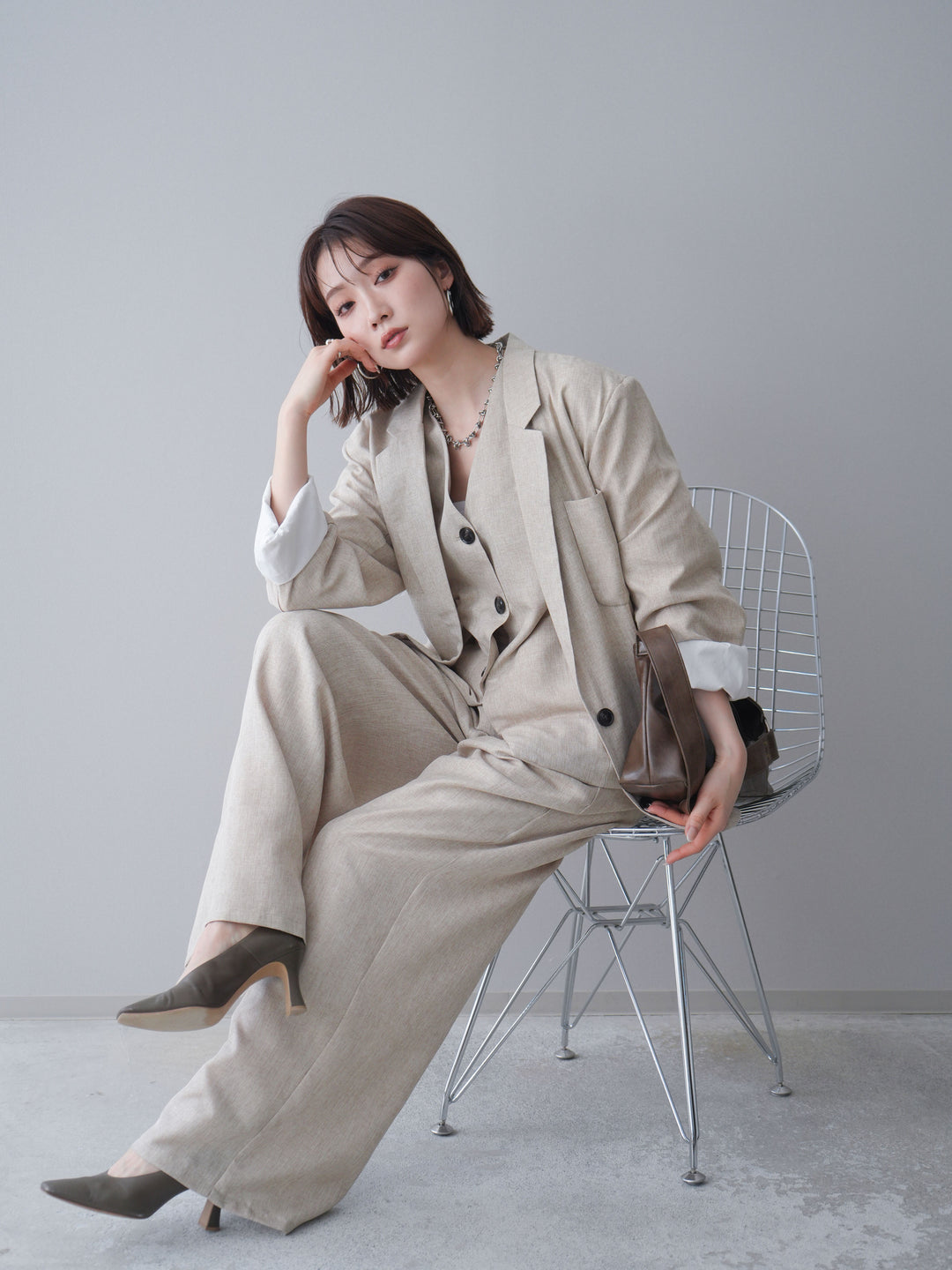 [SET]リネンライクテーラードジャケット+リネンライクバックオープンジレ+リネンライクタックワイドパンツ(3set)