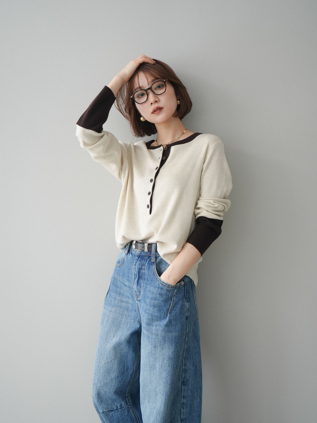 [SET]ヘンリーネック配色ニットソー+ベルト付3Dカーブワイドデニムパンツ(2set)