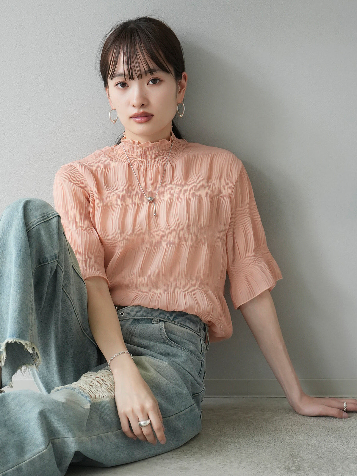 予約]シャーリングシフォンハーフスリーブブラウス/コーラルピンク