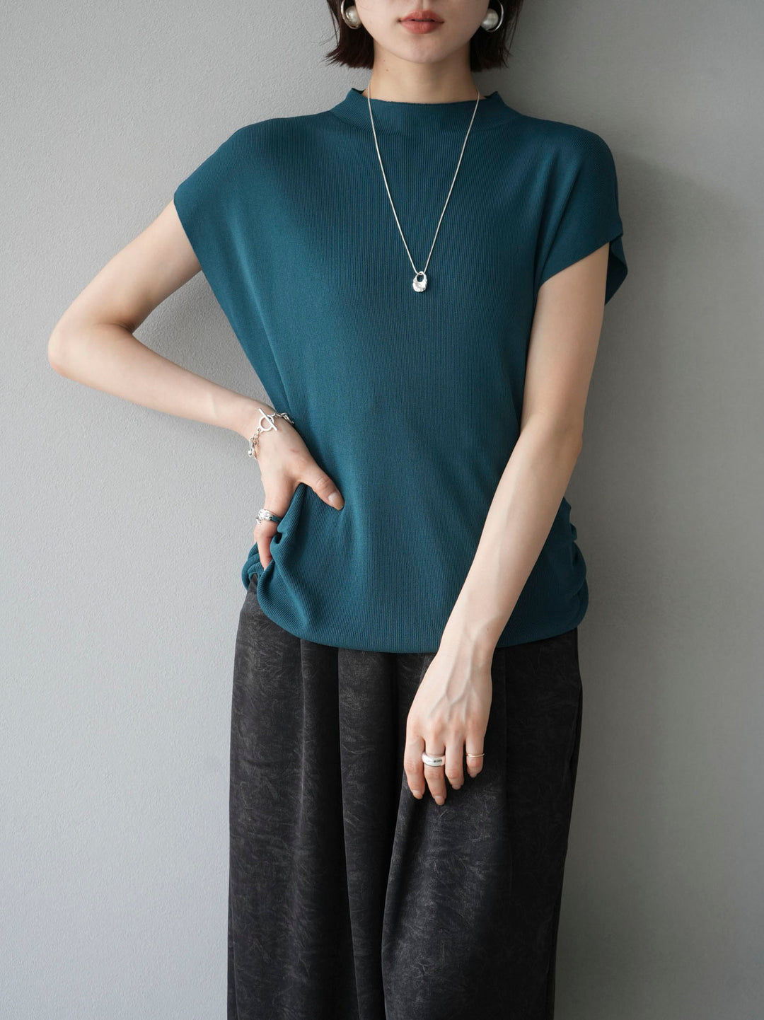 [Pre-order] Petite Neck Side Shirring Summer Knit Top/Blue