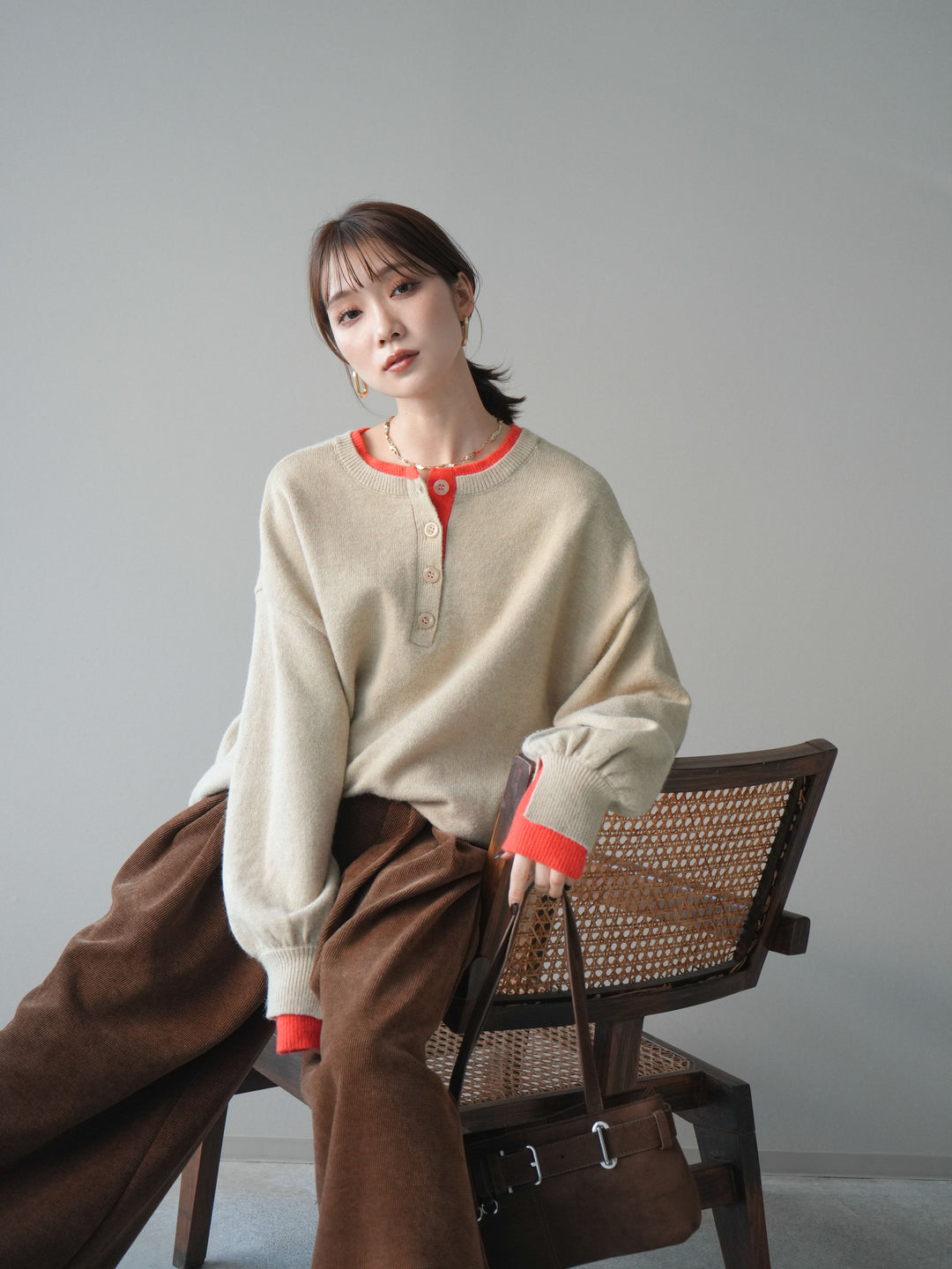 [予約]ヘンリーネック配色レイヤードニットプルオーバー/beige
