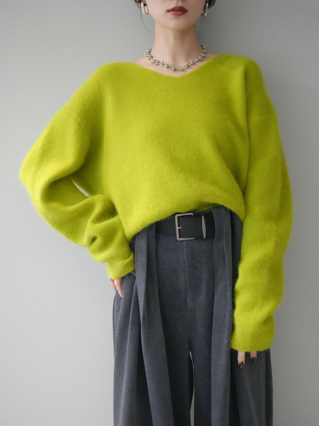 [予約]シュシュ付きアンゴラタッチVネックニットプルオーバー/green