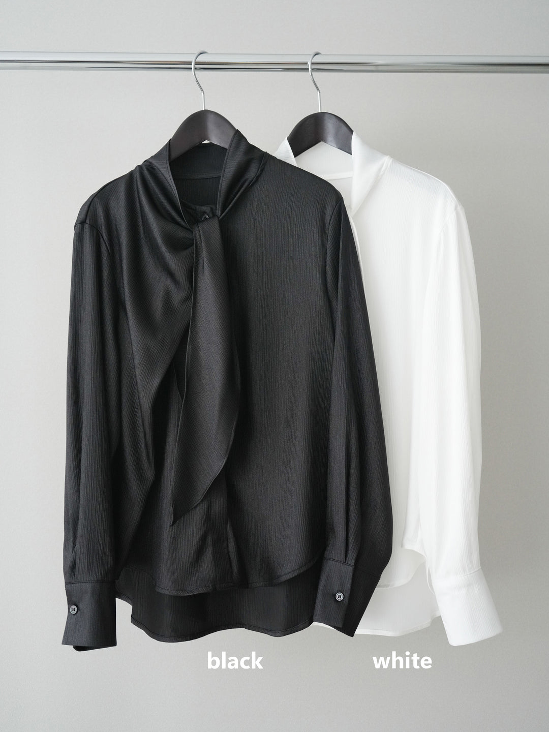 [SET]楊柳シャイニータイブラウス+ベルト付キーホルダーモチーフワイドパンツ(2set)