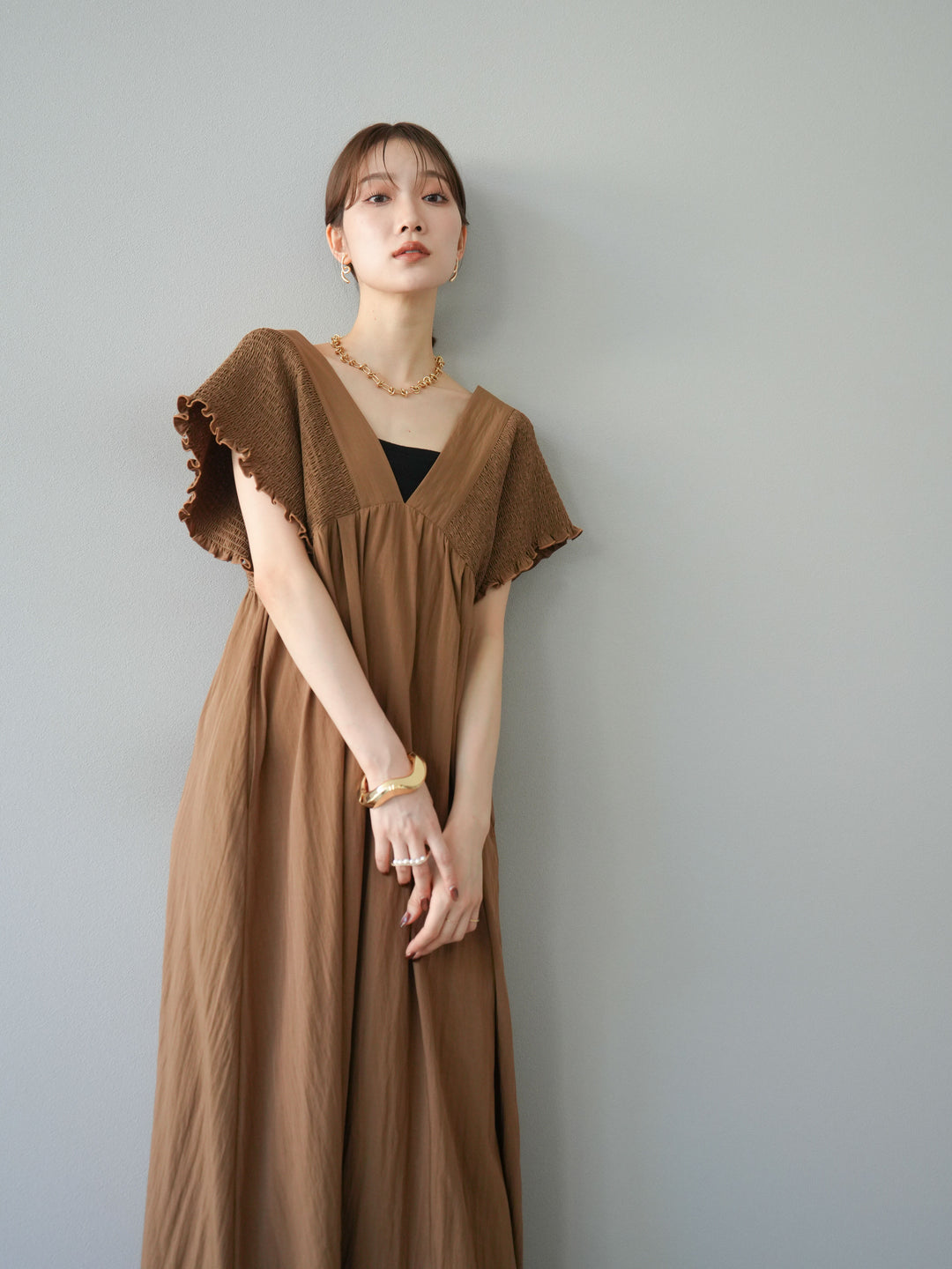 [SET] 褶皺V領連身裙 + 褶皺V領連身裙 (2件套)