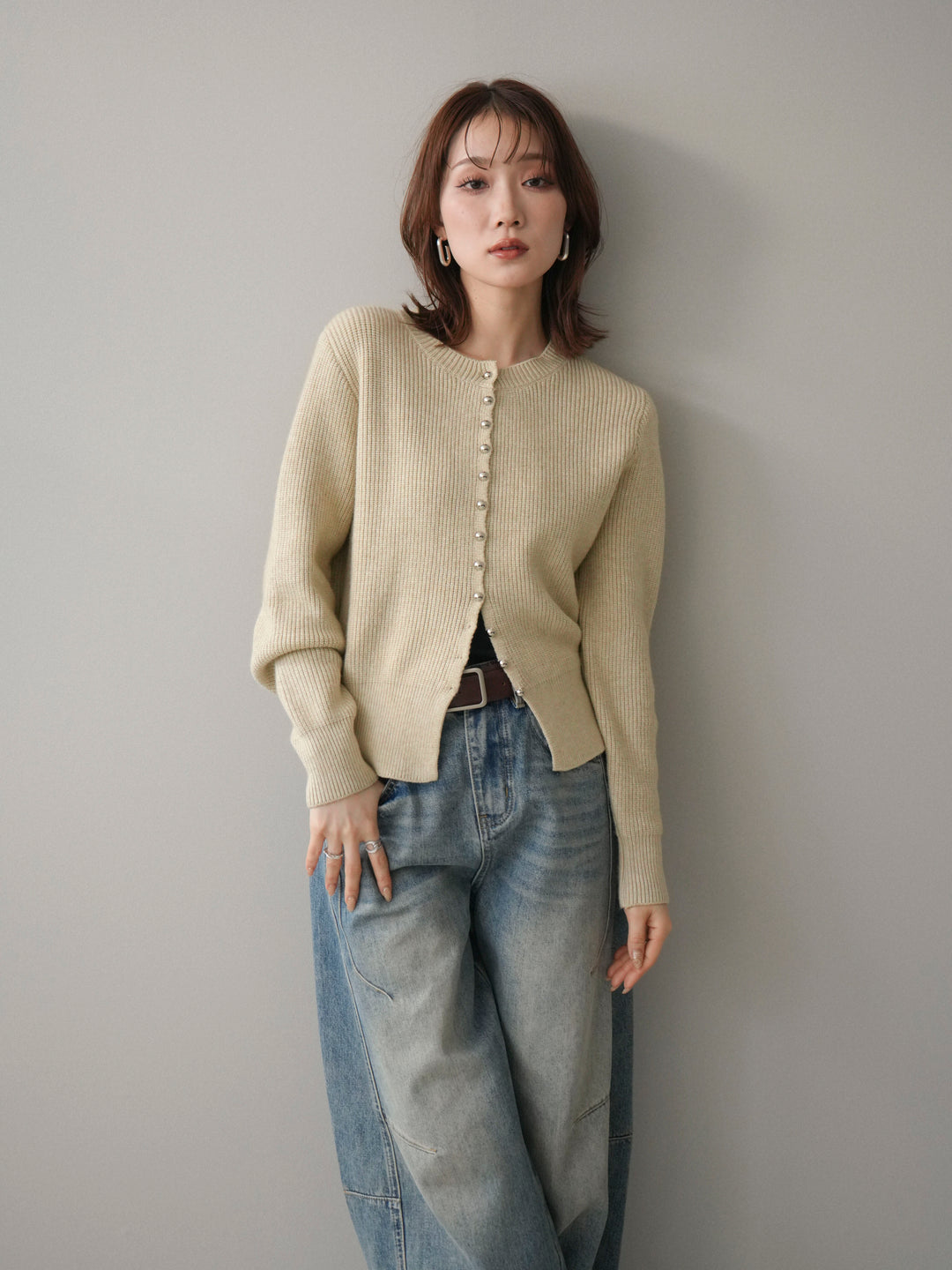 [SET]シルバーボタン畦編みニットカーディガン+ベルト付カーブデニムパンツ(2set)