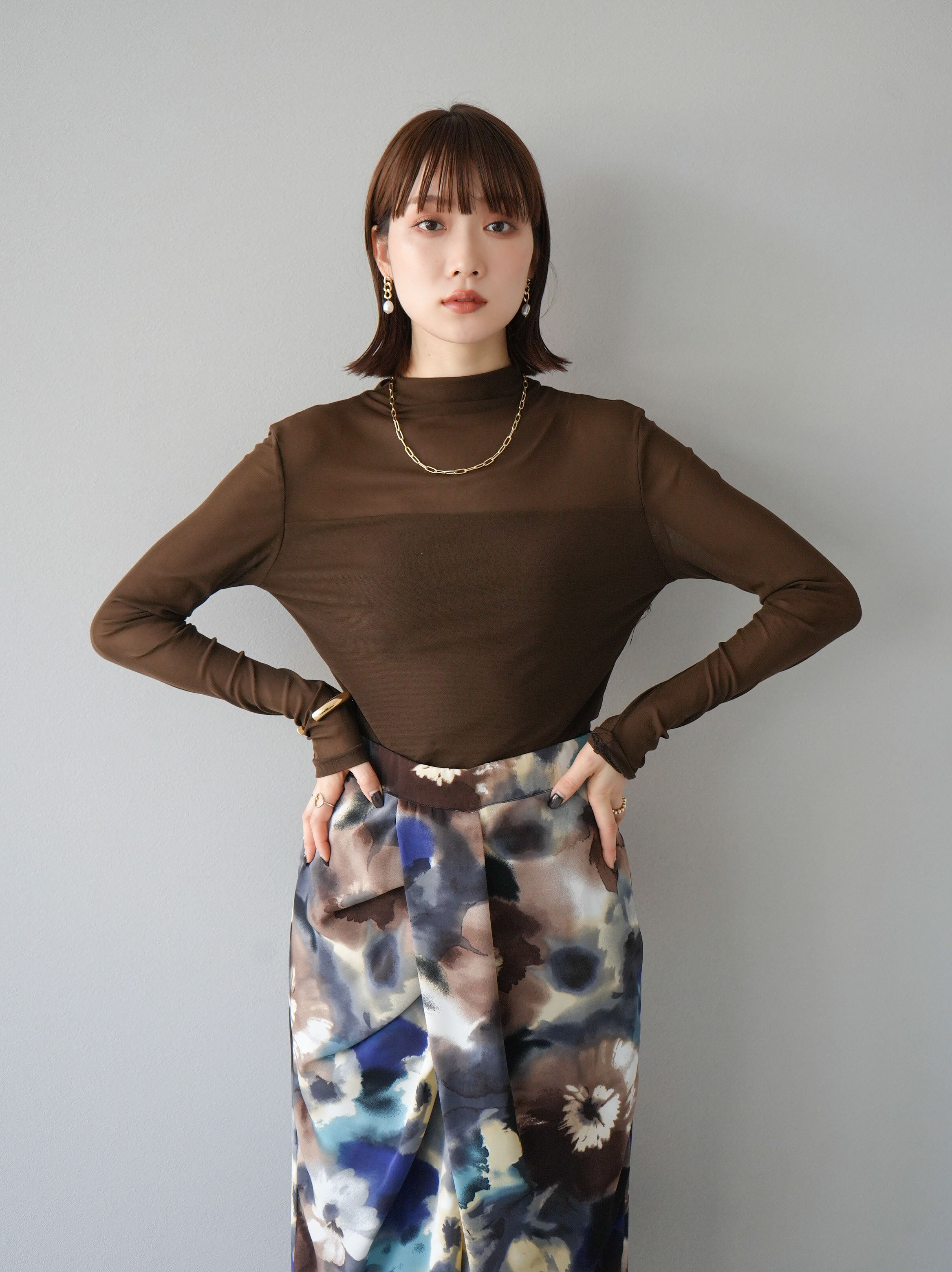 予約]シアー切替ストレッチ長袖トップス/モカ – Lumier