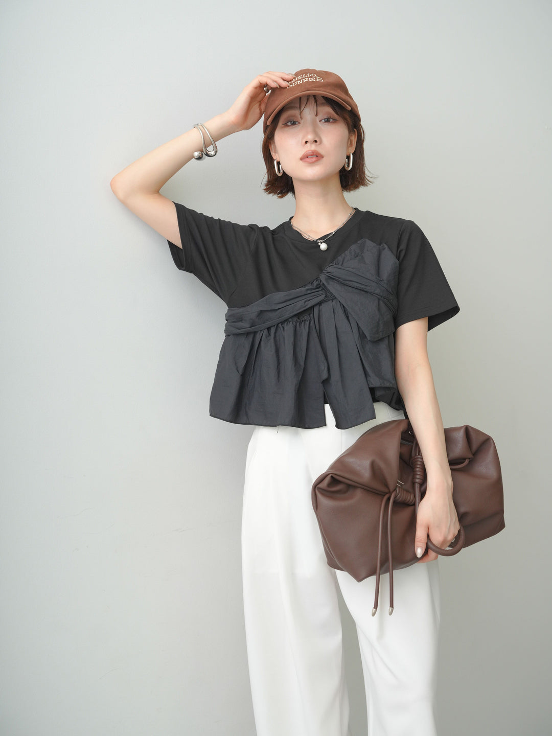 [SET]ナイロンドッキングツイストTEE +アシンメトリーベルトタックワイドパンツ(2set)