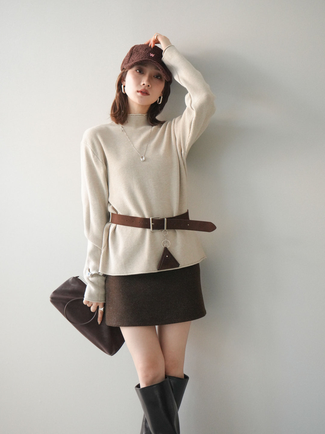 [予約]ボトルネック裾カールリブニットトップス/ivory