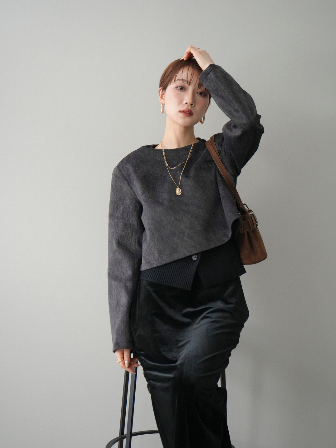 [予約]リブニットレイヤードスエードプルオーバー/charcoal