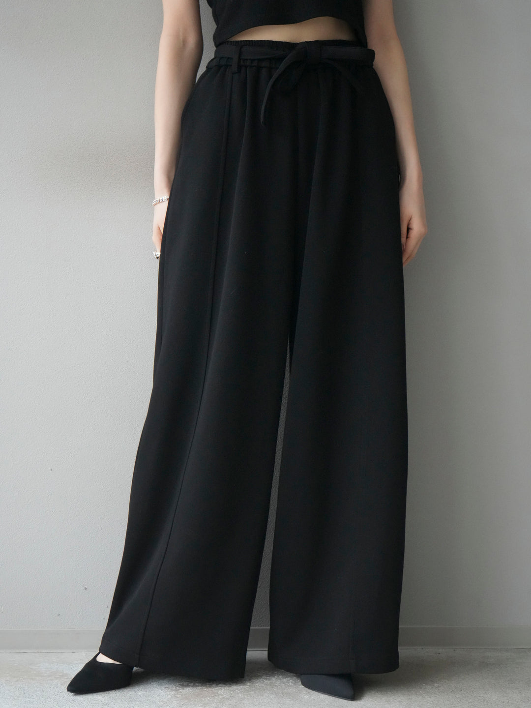 [予約]ベルト付スウェットワイドパンツ/black