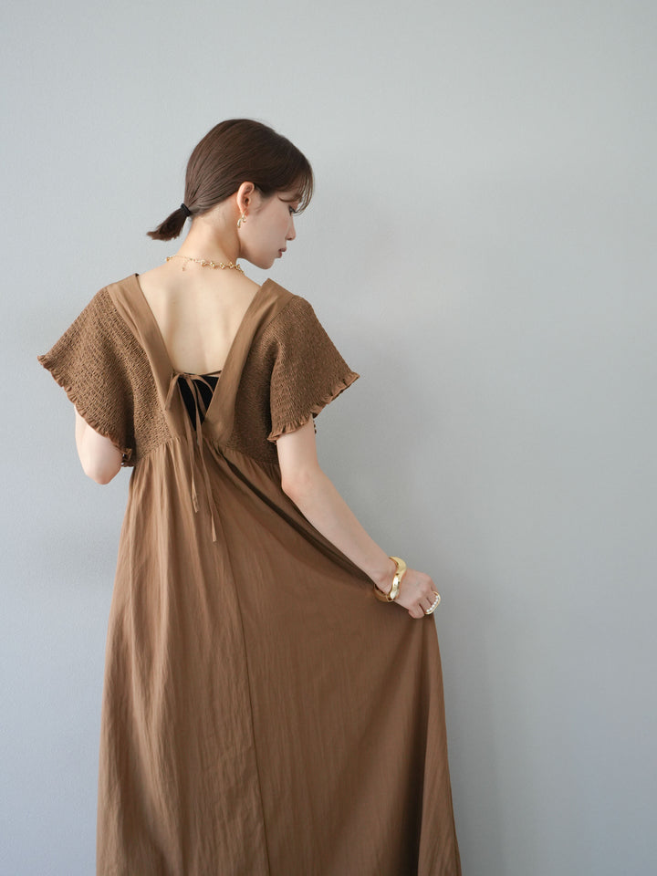 【預購】褶皺V領洋裝/米色