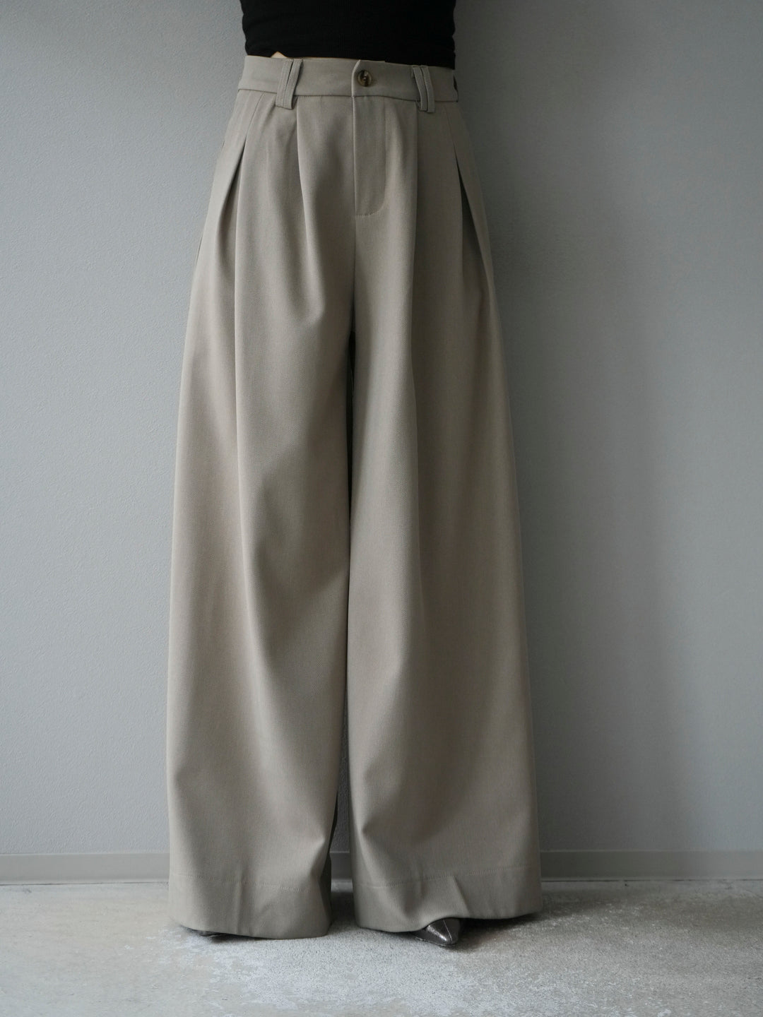 [予約]ダブルタックワイドパンツ/ベージュ