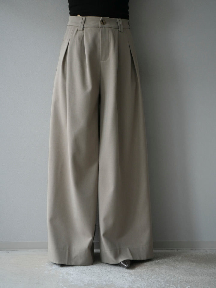 [予約]ダブルタックワイドパンツ/ベージュ