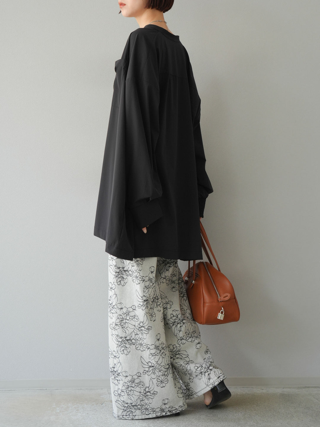 【預購】花朵提花牛仔寬褲/黑