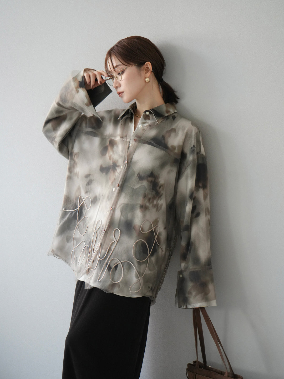 [SET]コード刺繍チュールシャツ＆ニュアンス柄シャツアンサンブル+ベロアナロースカート(2set)