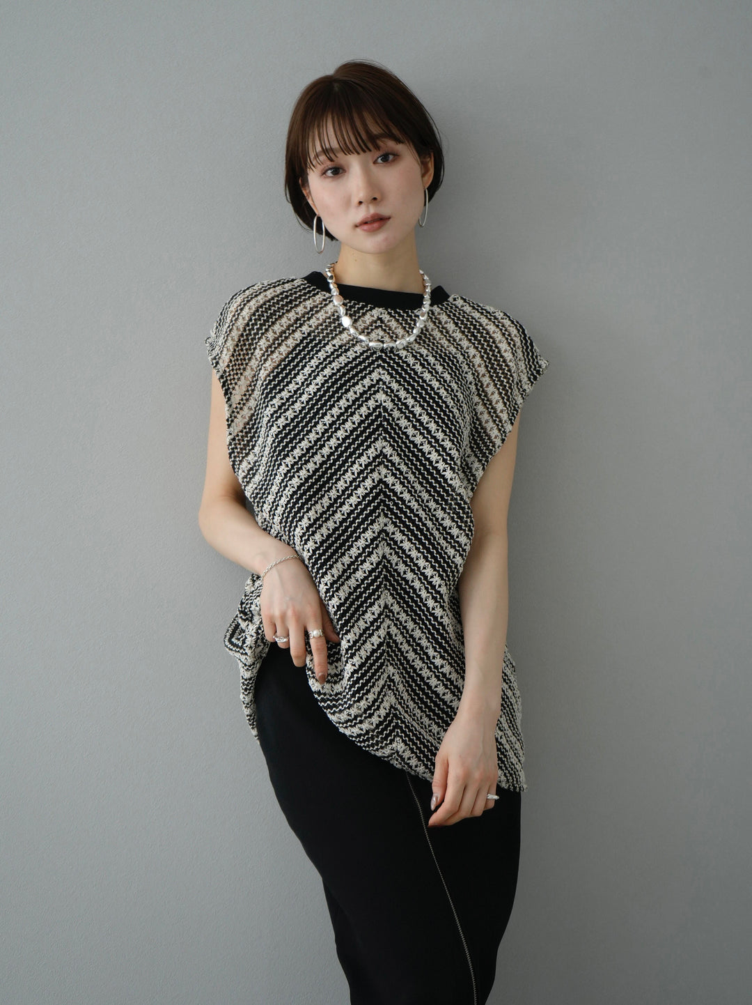 [Pre-order] Crochet sleeveless top/black
